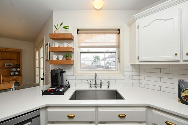 1004 Kiser Ave, Hendersonville, TN 37075
