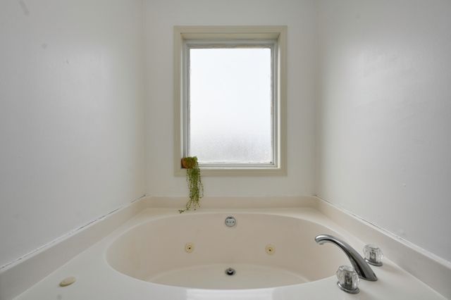 1004 Kiser Ave, Hendersonville, TN 37075