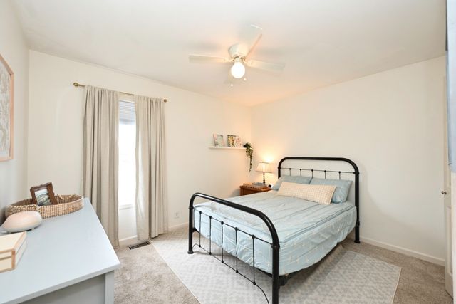 1004 Kiser Ave, Hendersonville, TN 37075