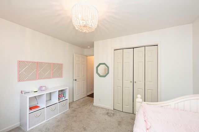 1004 Kiser Ave, Hendersonville, TN 37075