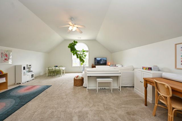 1004 Kiser Ave, Hendersonville, TN 37075