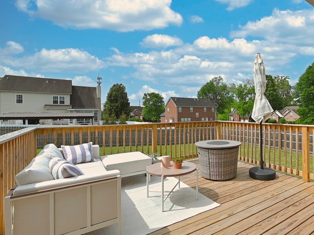 1004 Kiser Ave, Hendersonville, TN 37075