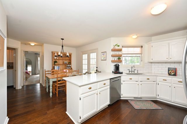 1004 Kiser Ave, Hendersonville, TN 37075