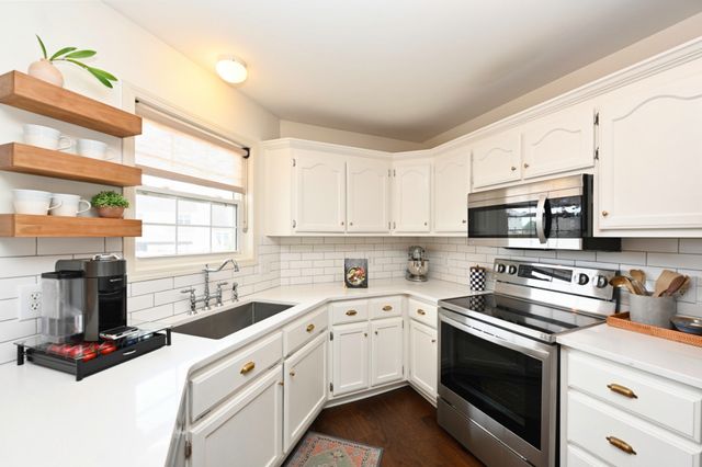 1004 Kiser Ave, Hendersonville, TN 37075