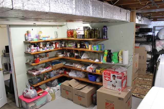 2018 ZIMMERLY Road, Erie, PA 16509