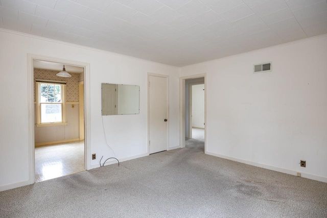 1609 W MURDOCK AVENUE, Oshkosh, WI 54901