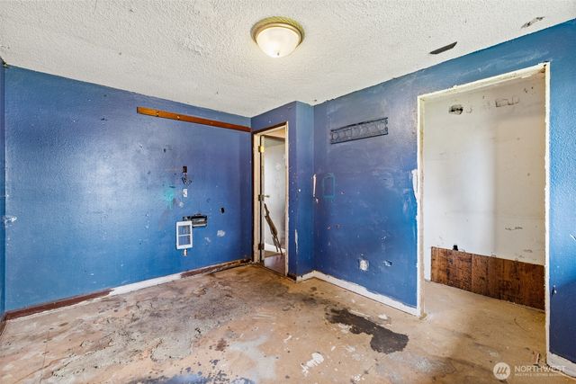 31 Sunrise Place, Port Angeles, WA 98362