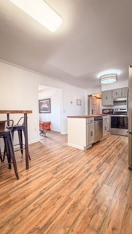 301 McQuade Cir, Mcminnville, TN 37110