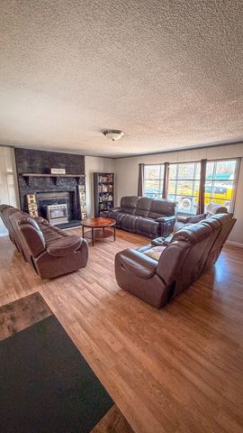301 McQuade Cir, Mcminnville, TN 37110