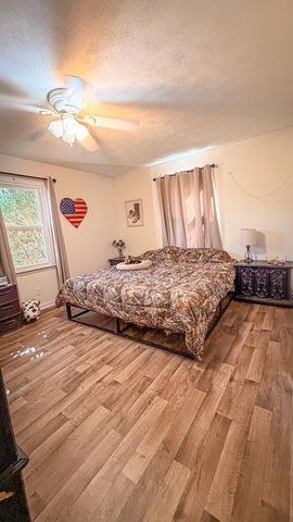 301 McQuade Cir, Mcminnville, TN 37110