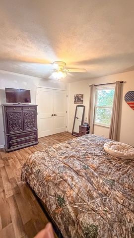301 McQuade Cir, Mcminnville, TN 37110