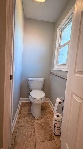 301 McQuade Cir, Mcminnville, TN 37110