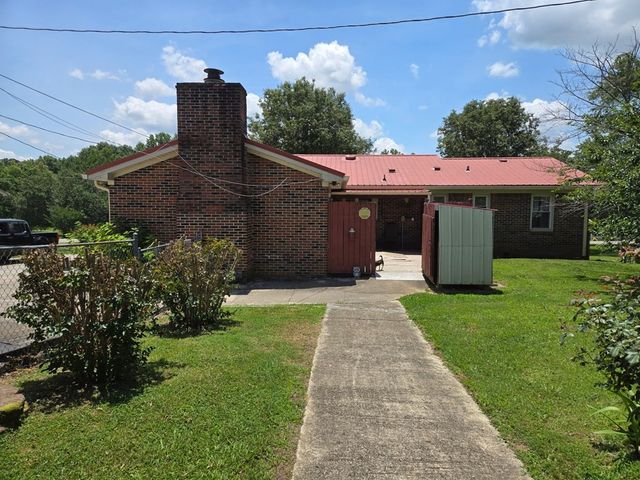 301 McQuade Cir, Mcminnville, TN 37110