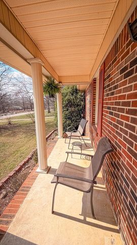 301 McQuade Cir, Mcminnville, TN 37110