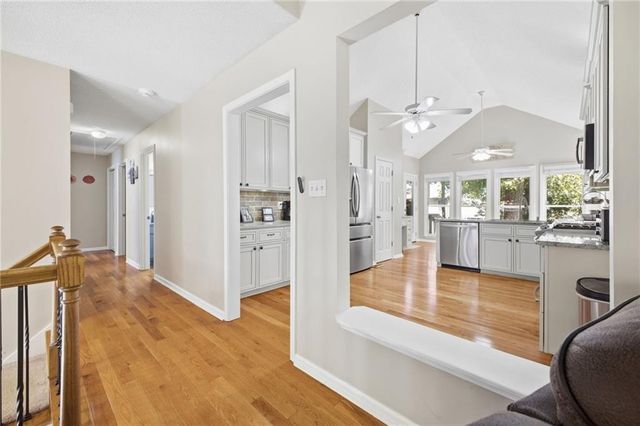 414 Middle Valley Lane, Woodstock, GA 30189
