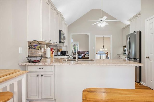 414 Middle Valley Lane, Woodstock, GA 30189