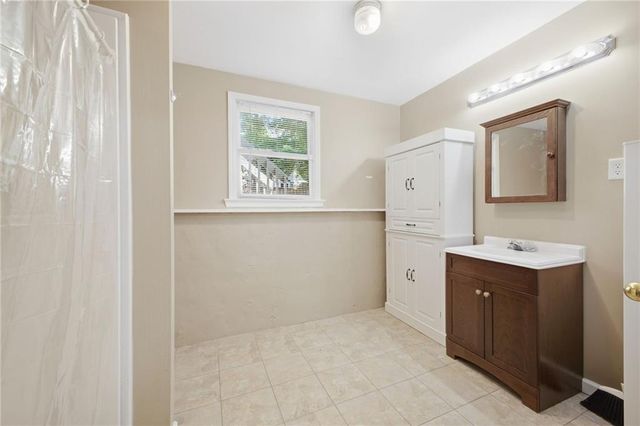 414 Middle Valley Lane, Woodstock, GA 30189