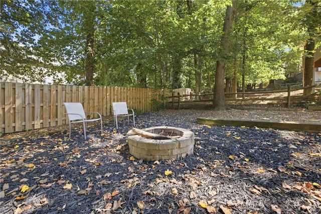 414 Middle Valley Lane, Woodstock, GA 30189