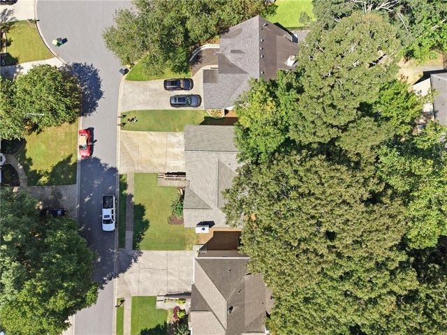 414 Middle Valley Lane, Woodstock, GA 30189
