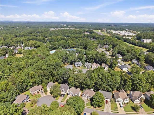 414 Middle Valley Lane, Woodstock, GA 30189