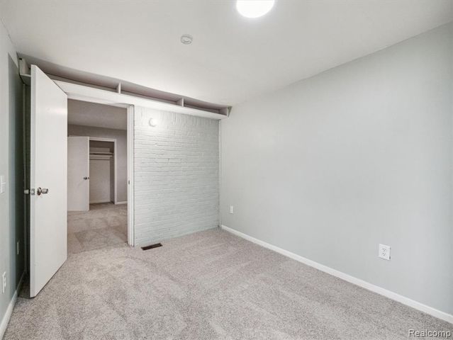 23161 Gardner Street, Oak Park, MI 48237