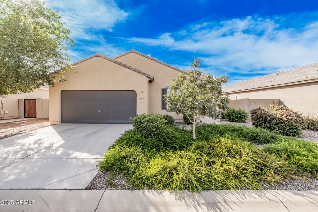 30450 N ZIRCON Drive, San Tan Valley, AZ 85143