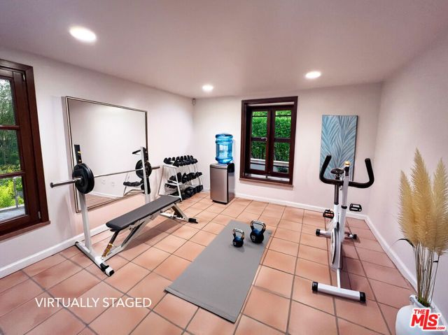 6640 Whitley Terrace, Los Angeles, CA 90068