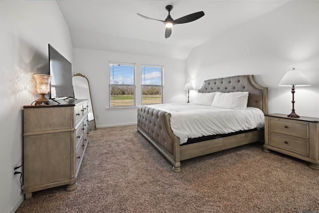 23074 Riverbank St, Vacherie, LA 70090