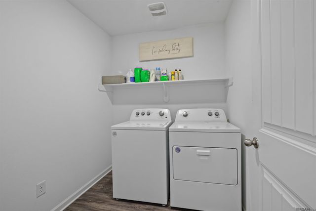 23074 Riverbank St, Vacherie, LA 70090