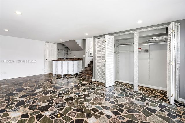 1419 Crest Dr, Lake Worth, FL 33461