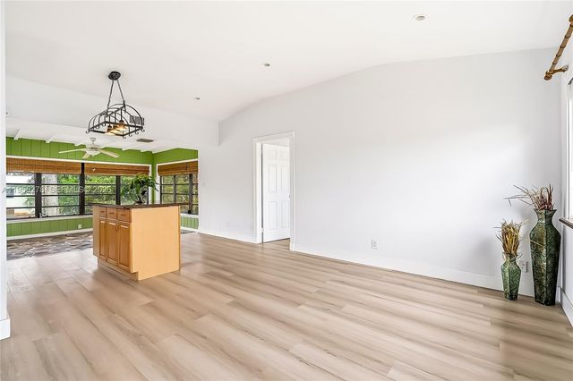 1419 Crest Dr, Lake Worth, FL 33461