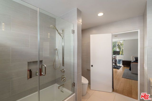 11925 Goshen Avenue 4, Los Angeles, CA 90049