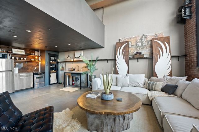 1133 W 9th Street 315, Cleveland, OH 44113