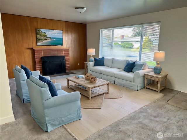 21 SW 8th Avenue, Oak Harbor, WA 98277