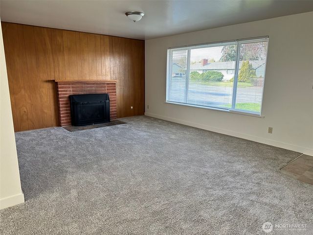 21 SW 8th Avenue, Oak Harbor, WA 98277