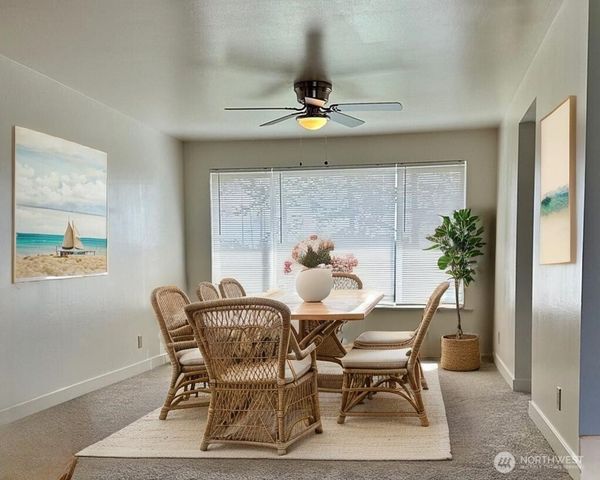 21 SW 8th Avenue, Oak Harbor, WA 98277