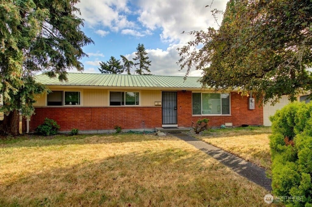 21 SW 8th Avenue, Oak Harbor, WA 98277