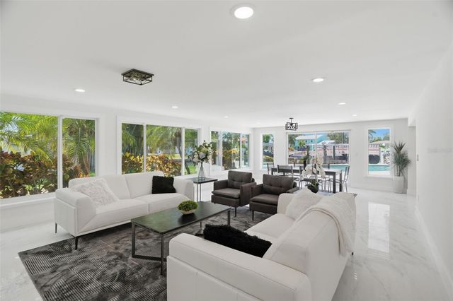 5101 DOVER STREET NE, St Petersburg, FL 33703