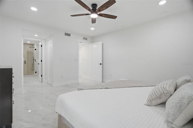 5101 DOVER STREET NE, St Petersburg, FL 33703