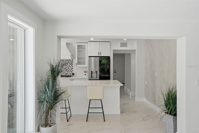 5101 DOVER STREET NE, St Petersburg, FL 33703