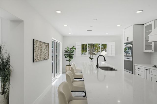 5101 DOVER STREET NE, St Petersburg, FL 33703