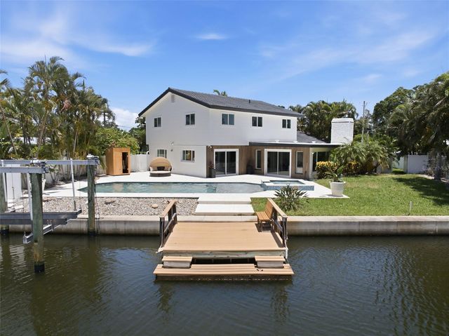5101 DOVER STREET NE, St Petersburg, FL 33703