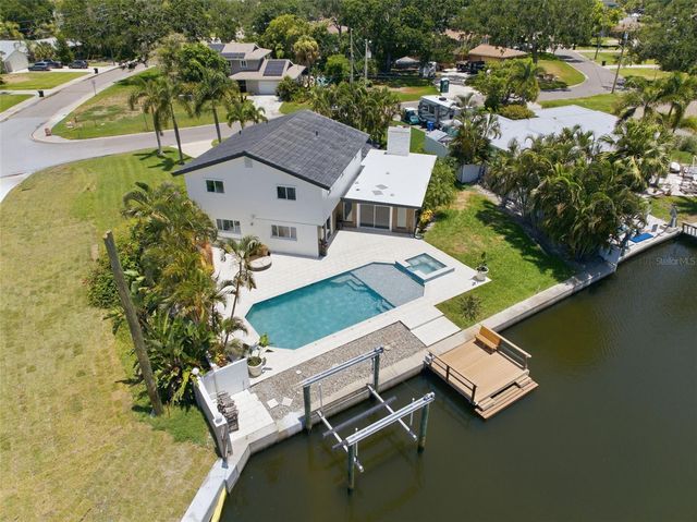 5101 DOVER STREET NE, St Petersburg, FL 33703