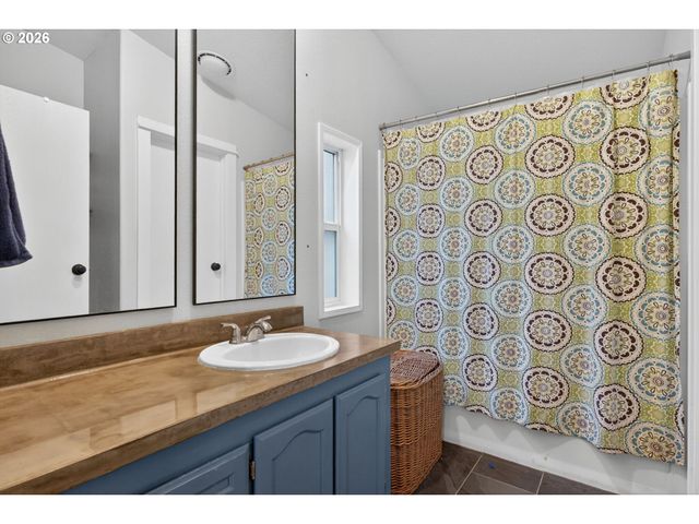 32895 Ne OLD PARRETT MOUNTAIN Rd, Newberg, OR 97132