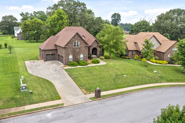 3133 Carrie Taylor Cir, Clarksville, TN 37043