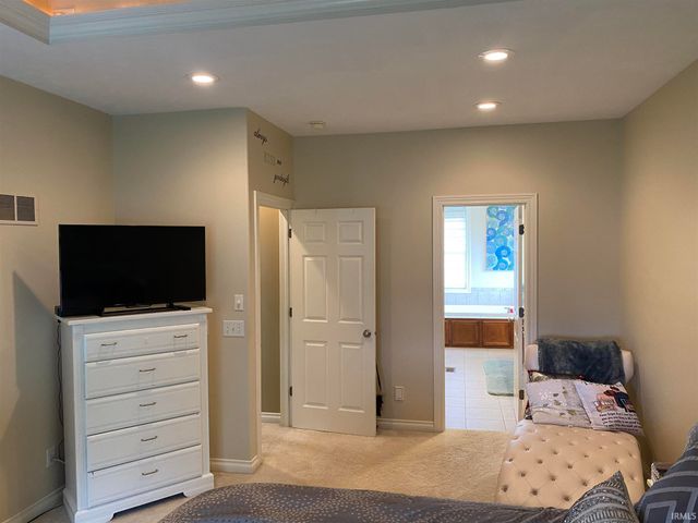 2072 Pheasant Ridge Drive, Warsaw, IN 46580