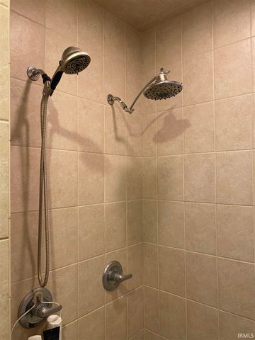 2072 Pheasant Ridge Drive, Warsaw, IN 46580