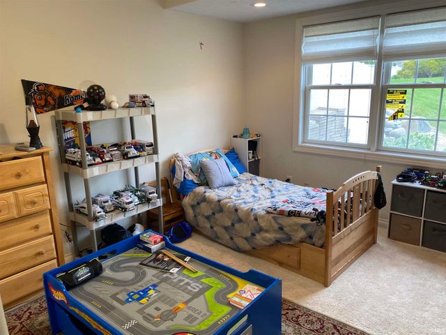 2072 Pheasant Ridge Drive, Warsaw, IN 46580