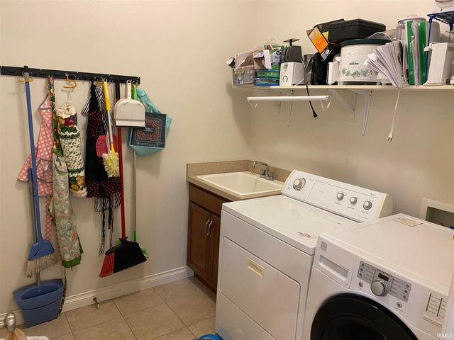 2072 Pheasant Ridge Drive, Warsaw, IN 46580