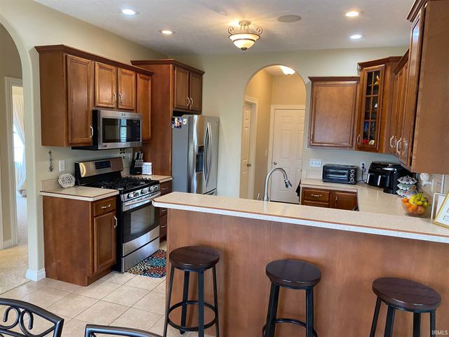 2072 Pheasant Ridge Drive, Warsaw, IN 46580
